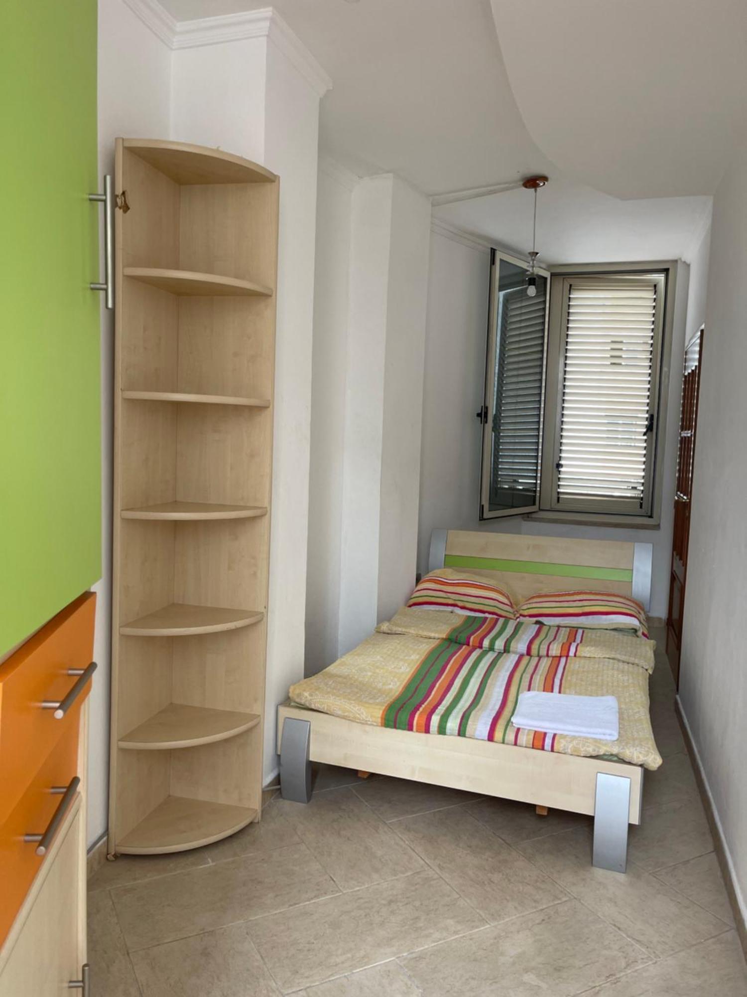 Albjona Guesthouse Tiranë Phòng bức ảnh