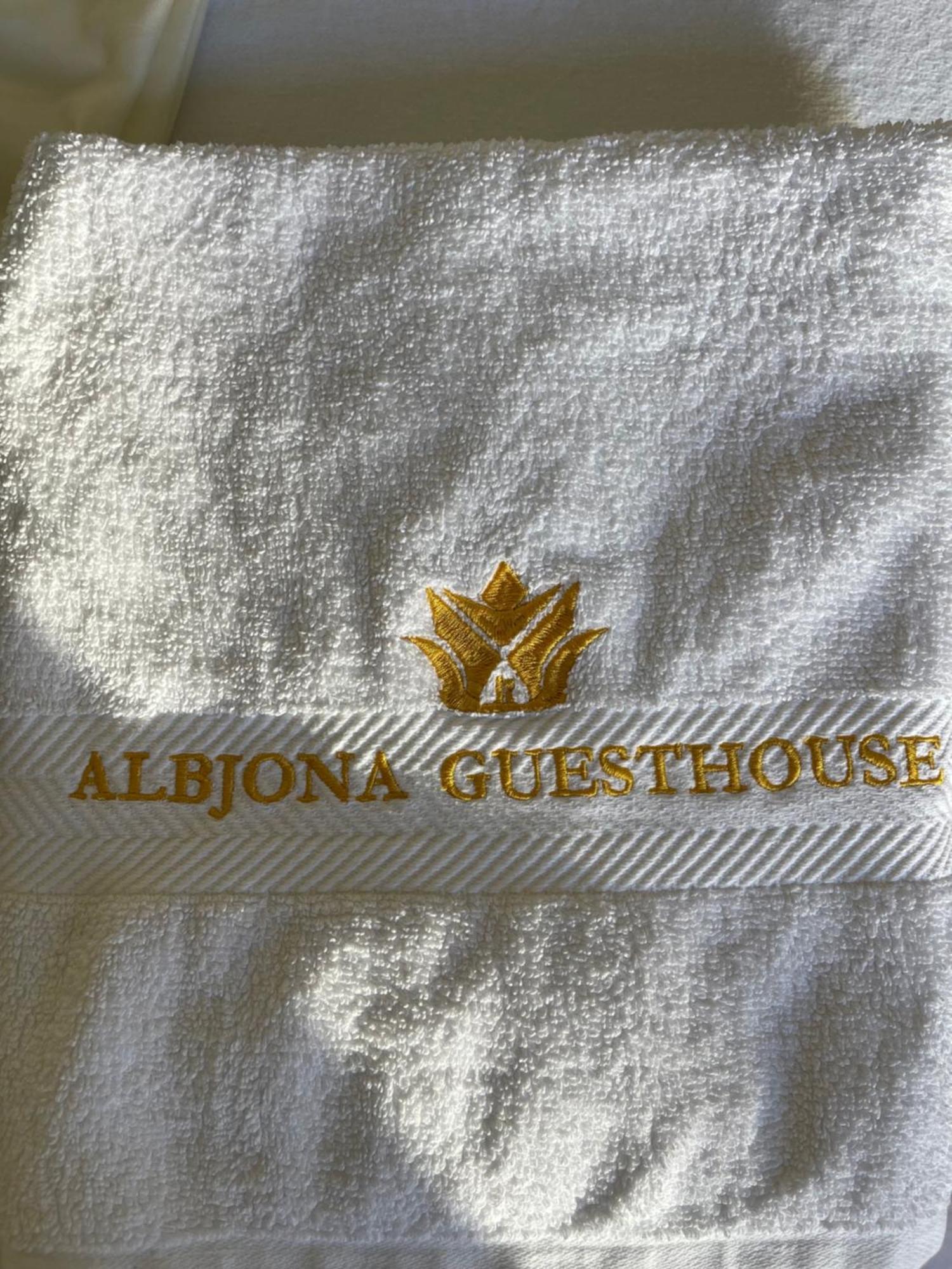 Albjona Guesthouse Tiranë Ngoại thất bức ảnh