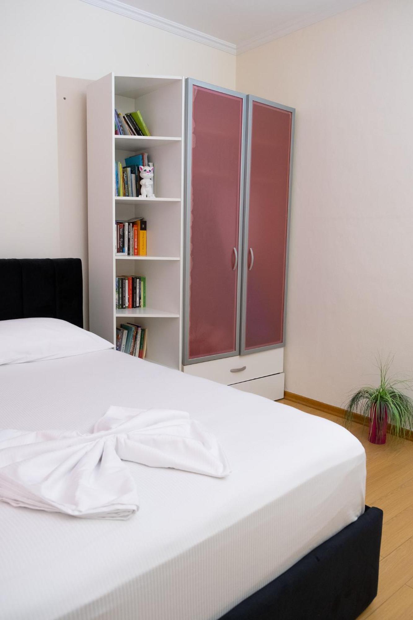 Albjona Guesthouse Tiranë Ngoại thất bức ảnh