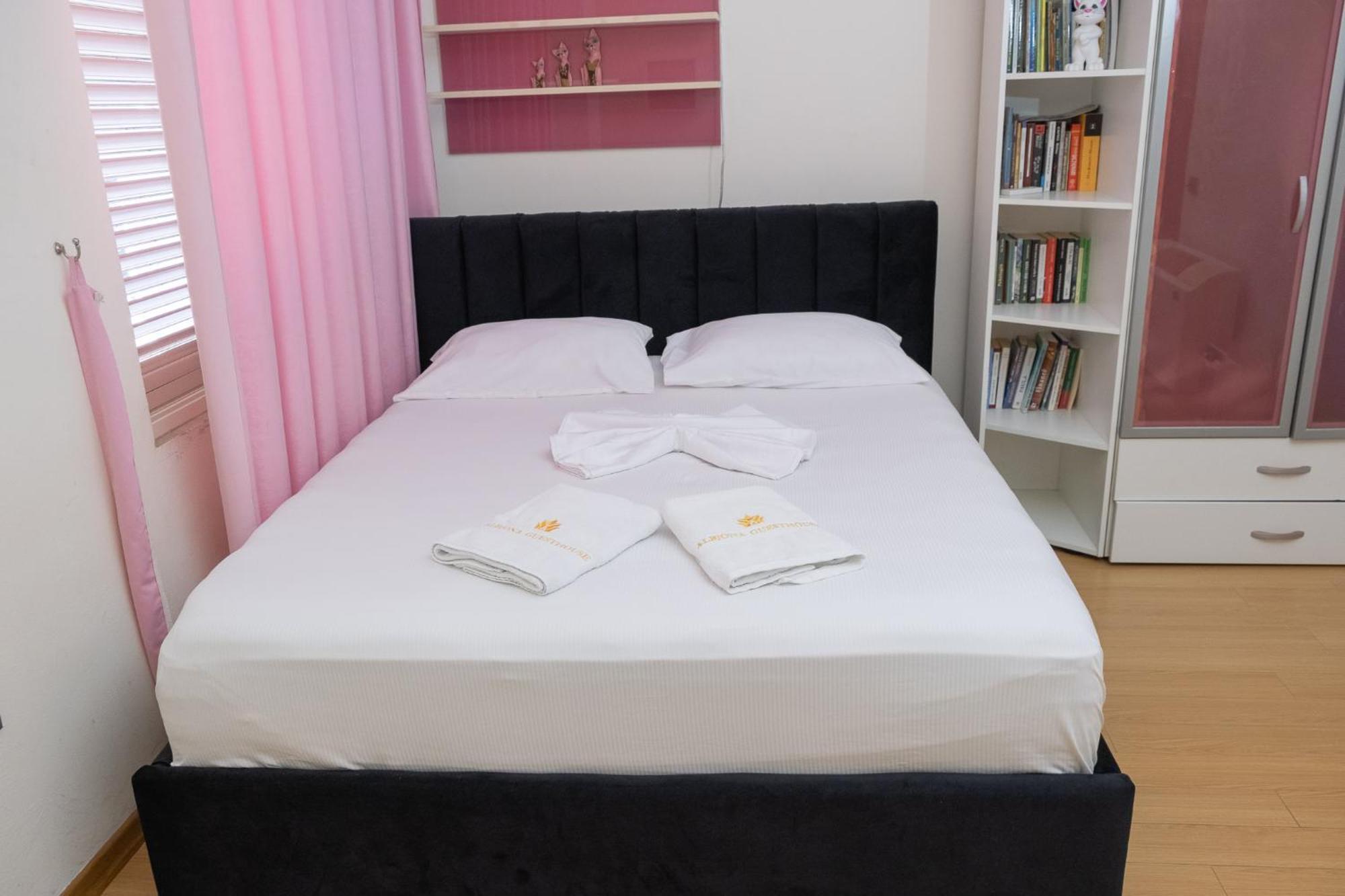 Albjona Guesthouse Tiranë Ngoại thất bức ảnh