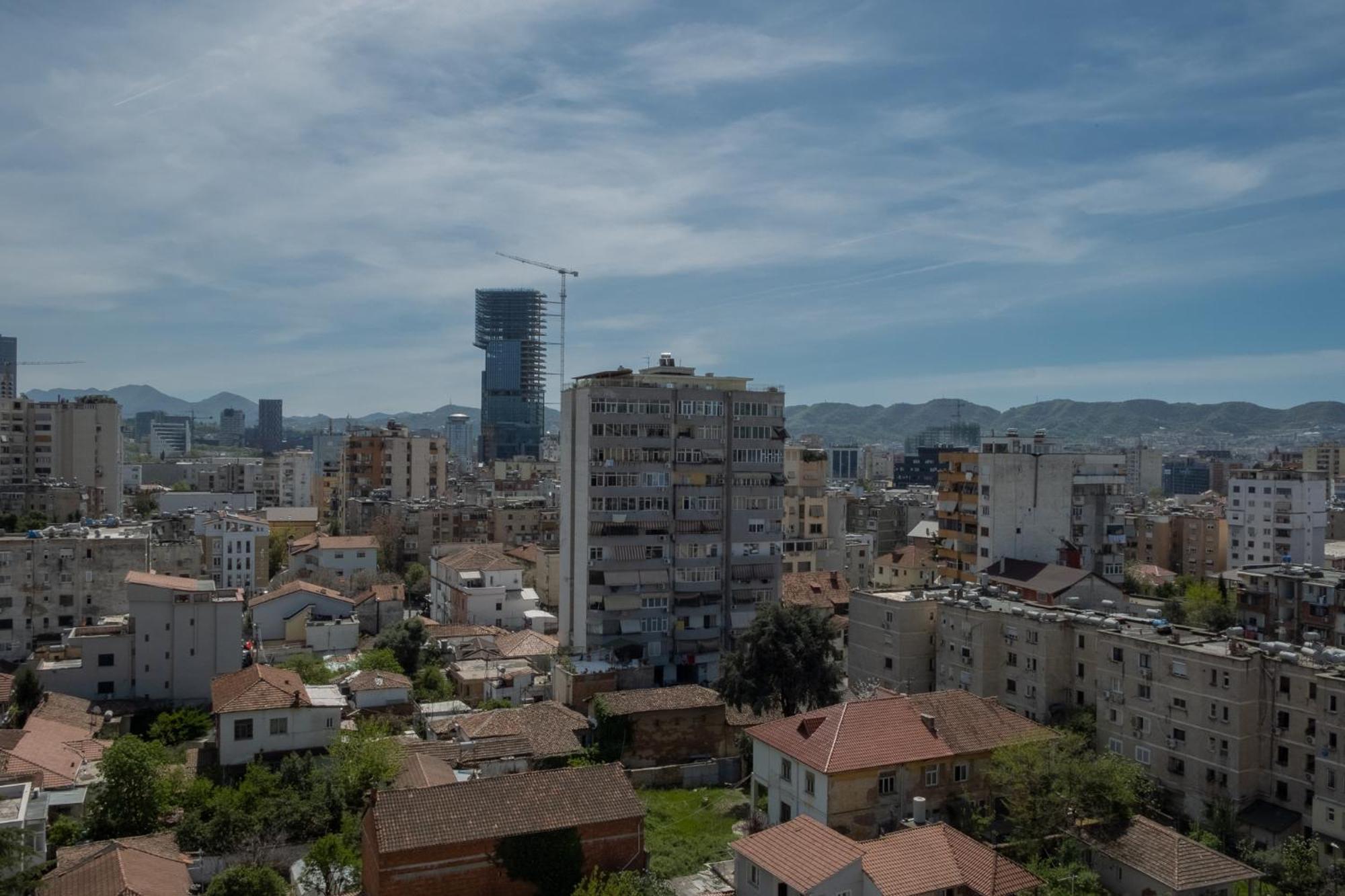 Albjona Guesthouse Tiranë Ngoại thất bức ảnh