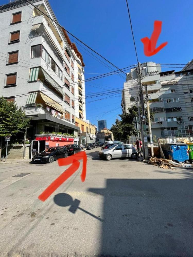Albjona Guesthouse Tiranë Ngoại thất bức ảnh