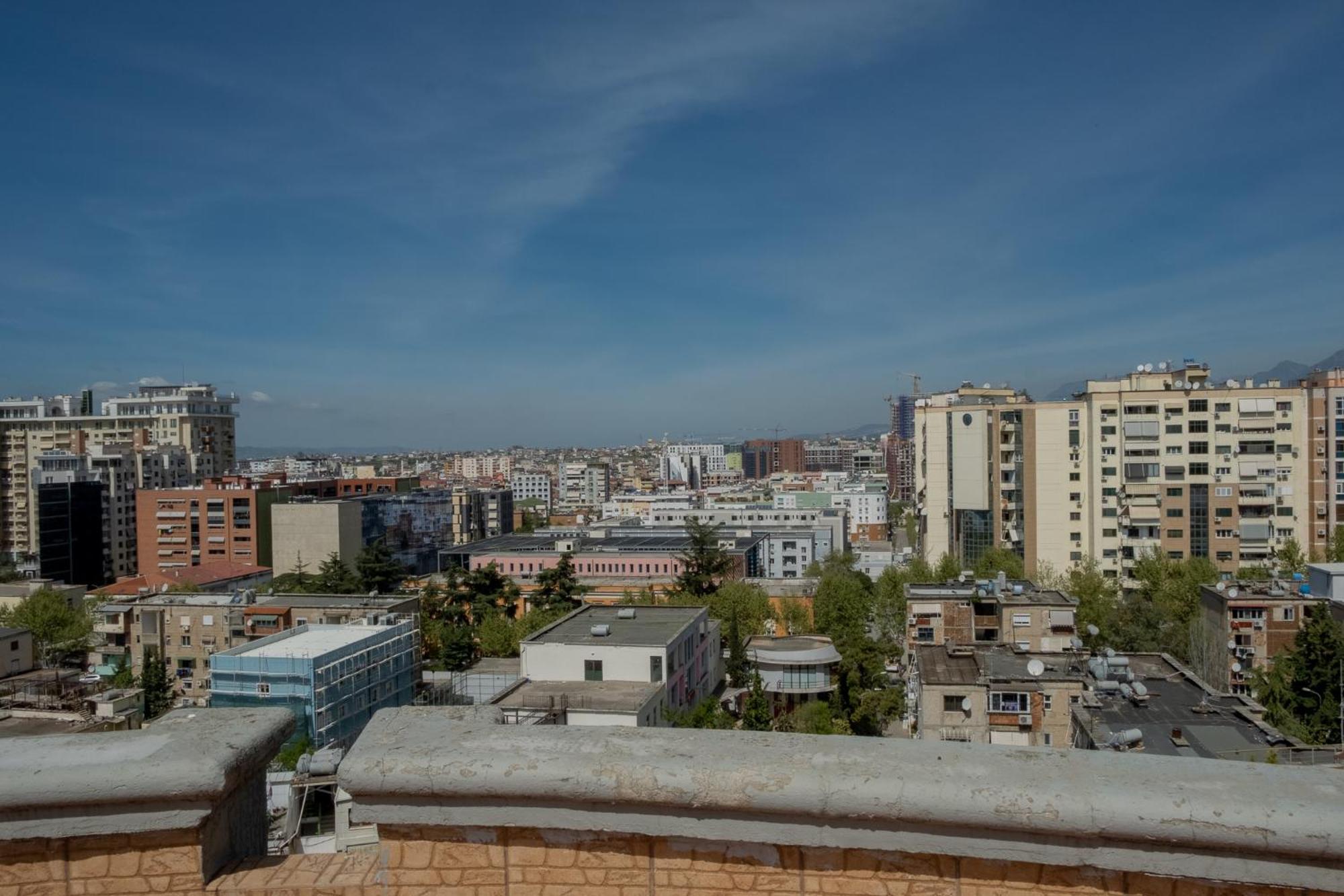 Albjona Guesthouse Tiranë Ngoại thất bức ảnh