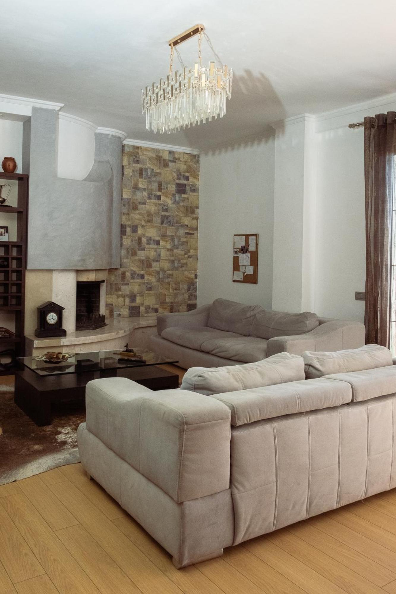 Albjona Guesthouse Tiranë Ngoại thất bức ảnh