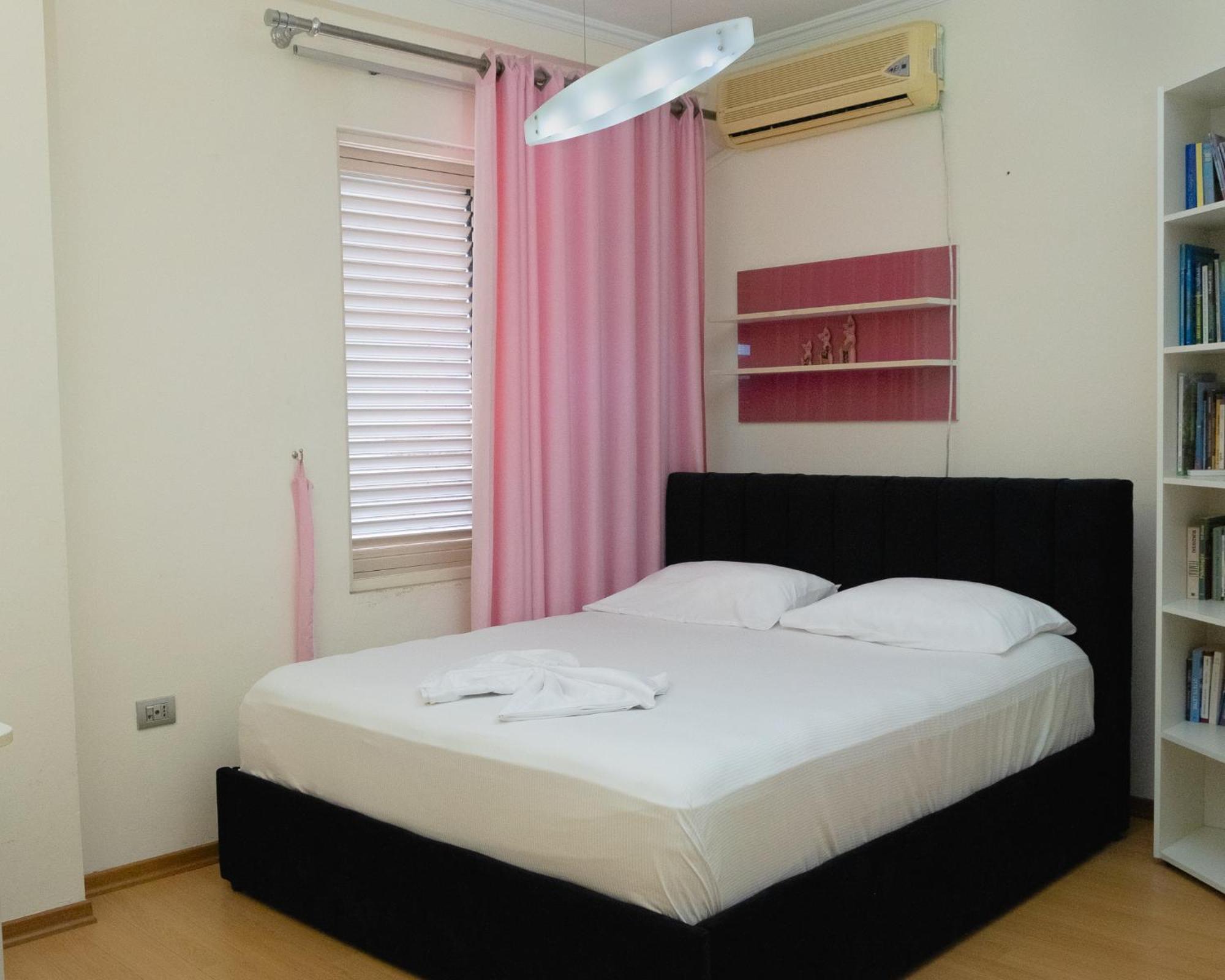 Albjona Guesthouse Tiranë Ngoại thất bức ảnh